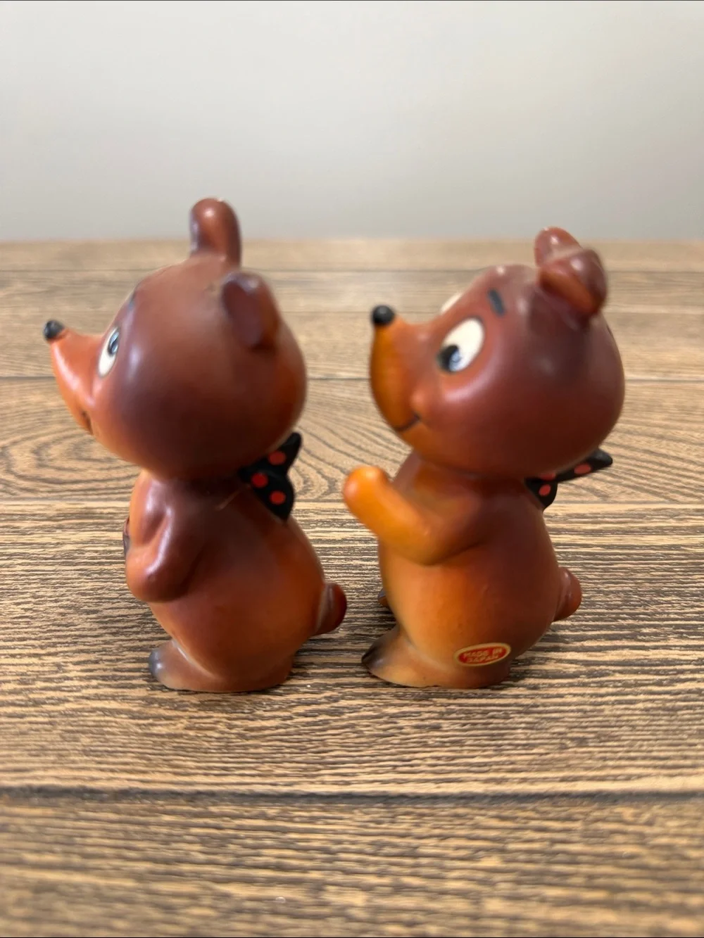 Vintage 60’s Japan Brown Bear Salt & Pepper‎ shakers Cartoon Style Nostalgic